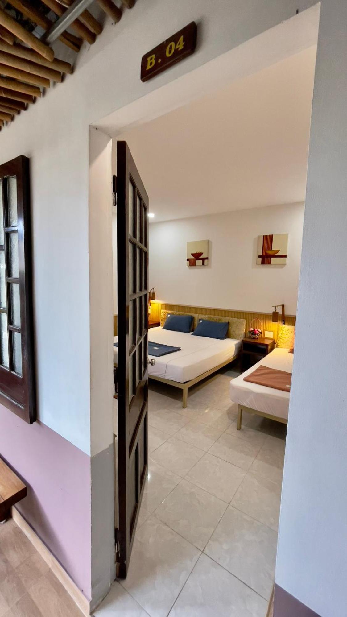 Homestay Minh Tu Хюэ Экстерьер фото