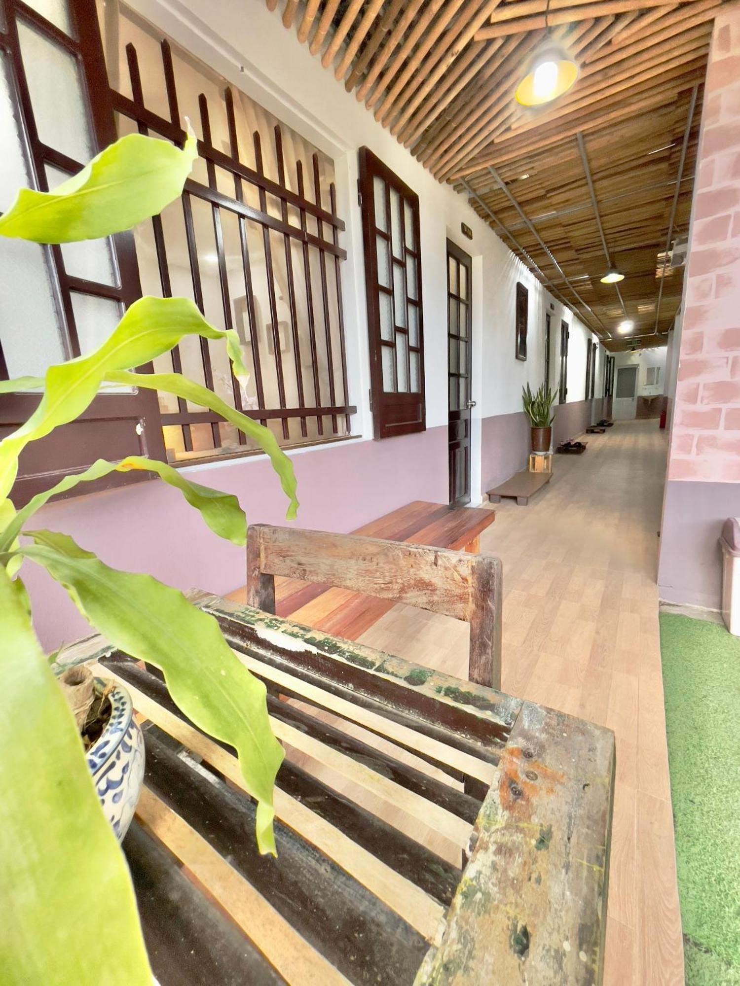 Homestay Minh Tu Хюэ Экстерьер фото