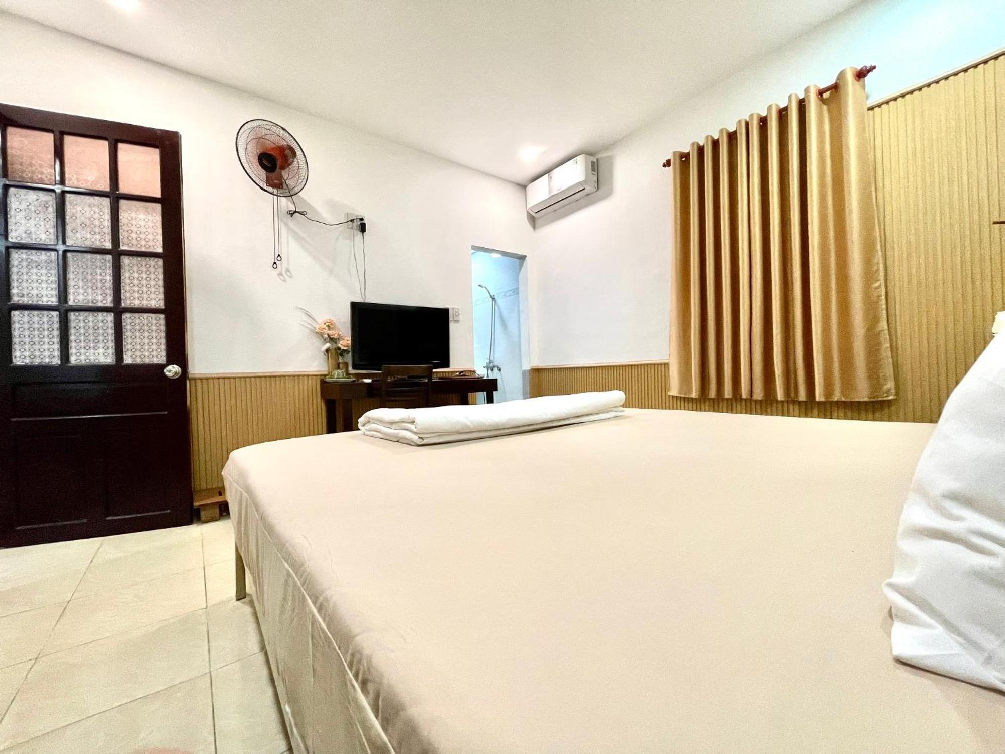 Homestay Minh Tu Хюэ Экстерьер фото