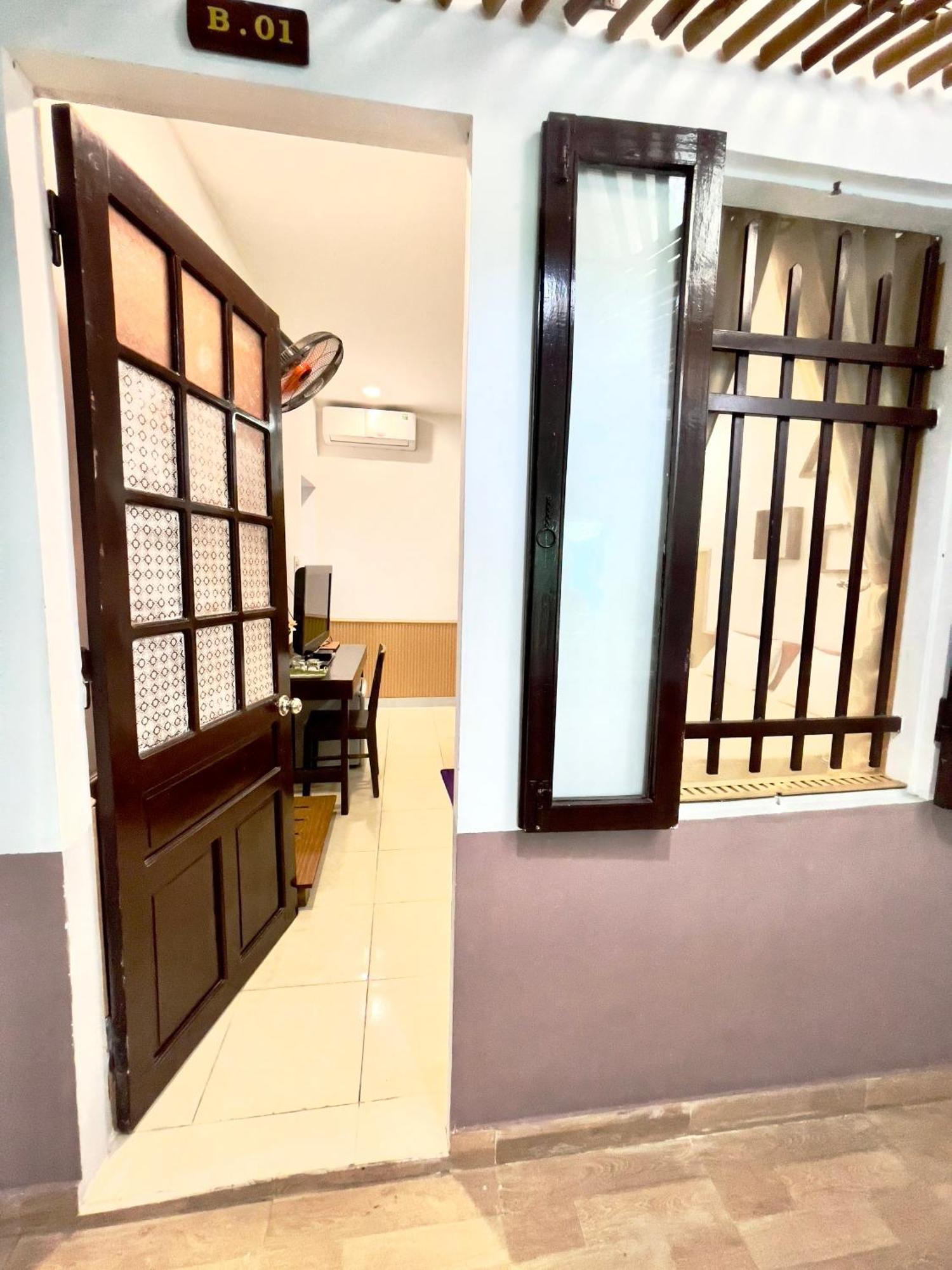 Homestay Minh Tu Хюэ Экстерьер фото
