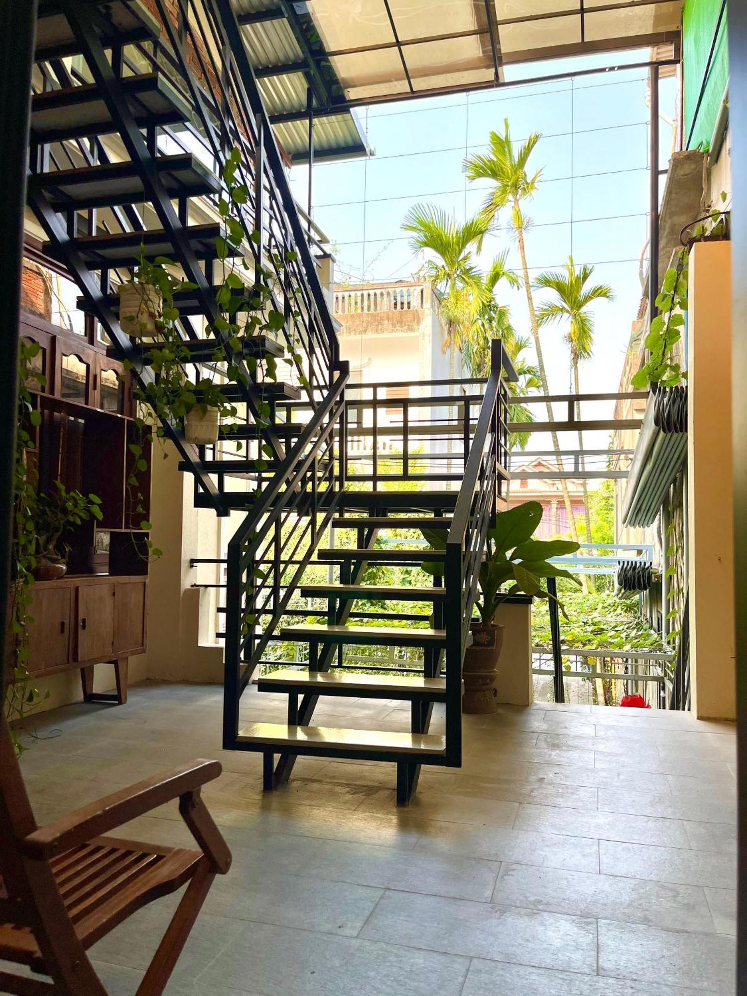Homestay Minh Tu Хюэ Экстерьер фото