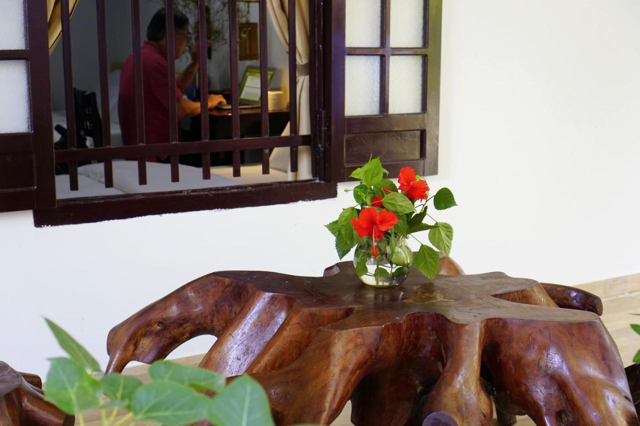 Homestay Minh Tu Хюэ Экстерьер фото